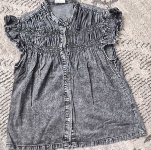 Women’s Washed Gray Smocked Button-Front Blouse